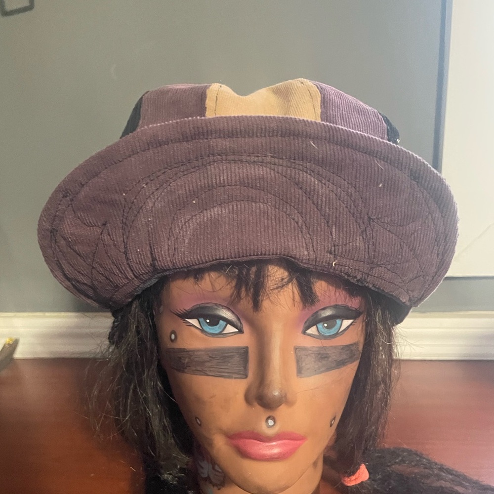 Custom hat - Picture 3 of 8